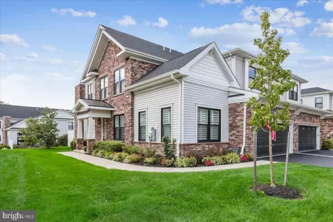 36 Birdie Way, Lawrenceville, NJ 08648