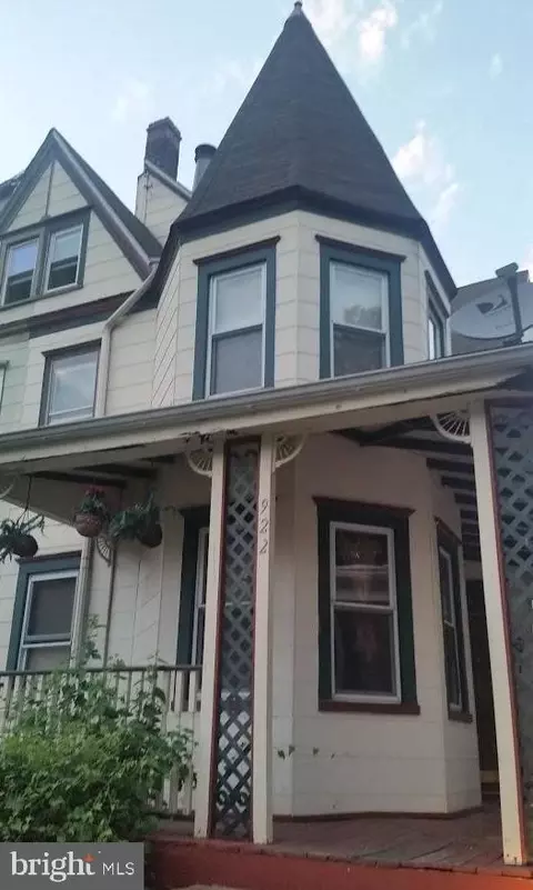 922 Carteret Ave, Trenton, NJ 08618