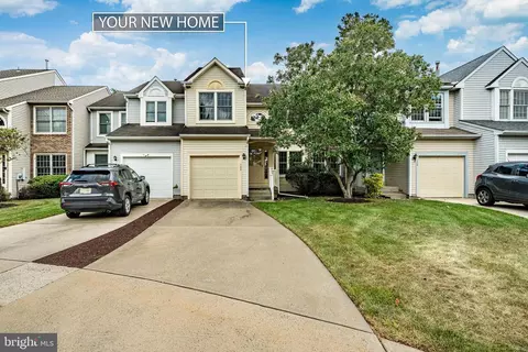109 Endsleigh Ct, Robbinsville, NJ 08691