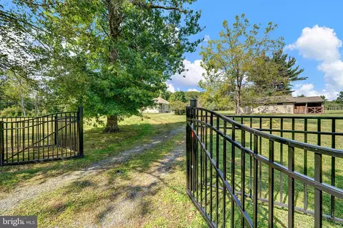 145 Hopewell Wertsvl Rd, Hopewell, NJ 08525