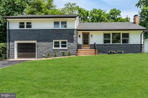 1528 Stuyvesant, Ewing, NJ 08618