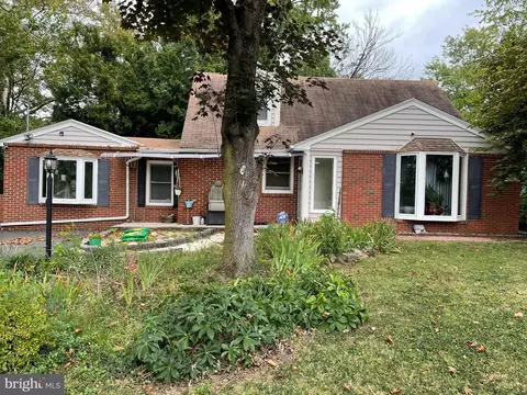 43 Wallace Rd, Princeton Junction, NJ 08550