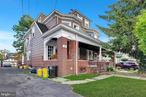 330 Hillcrest Ave, Trenton, NJ 08618