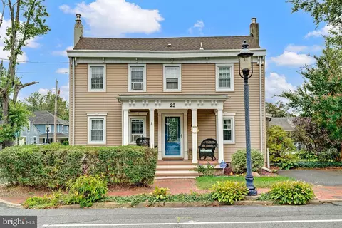 23 Main St N, Windsor, NJ 08561
