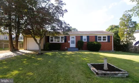 5 Sandy La, Hamilton, NJ 08609
