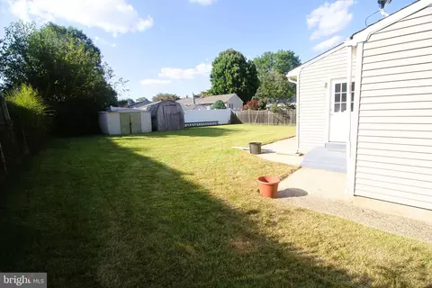 Exterior - 5 Sandy La, Hamilton, NJ 08610 photo 2 of 3