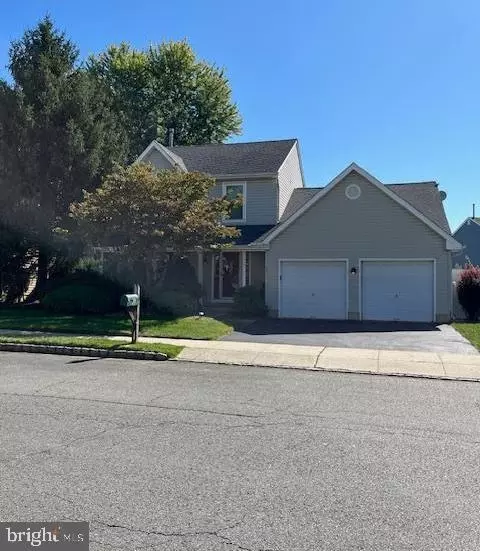 33 Kristopher Dr, Hamilton, NJ 08620