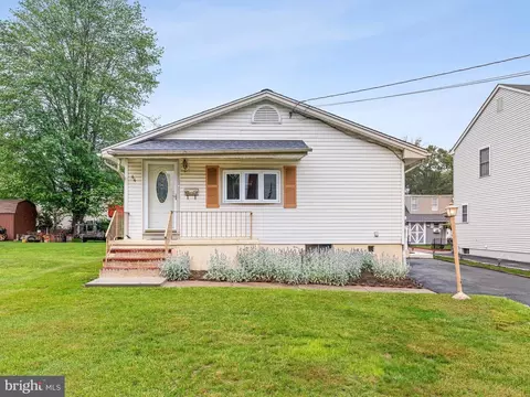 44 Lanning St, Trenton, NJ 08618