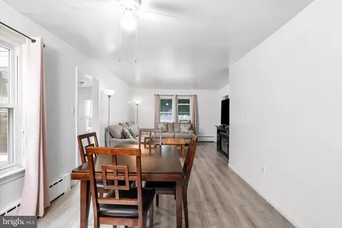 Entry Way - 118 Hazel, Ewing, NJ 08638 photo 3 of 6