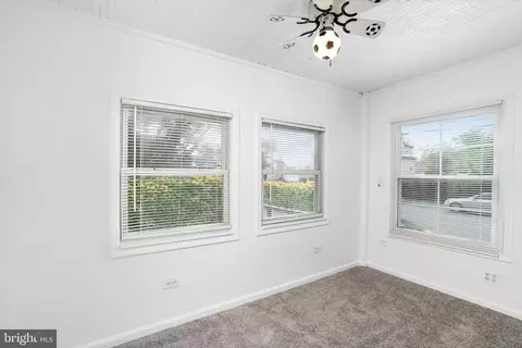 Entry Way - 118 Hazel, Ewing, NJ 08638 photo 4 of 6