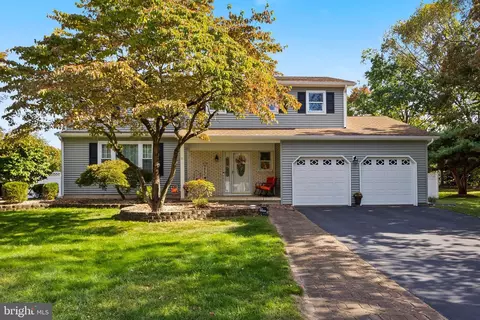 11 Sandtown Ter, Hamilton, NJ 08690