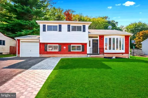 61 Argonne Ave, Hamilton, NJ 08620
