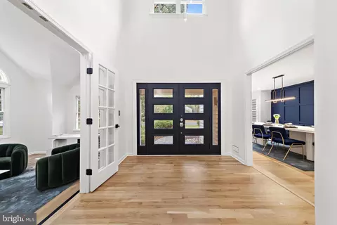 Entry Way - 32 Baldwin St, Pennington, NJ 08534 photo 1 of 11