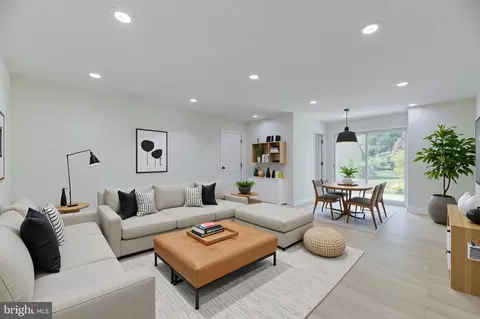90 Princeton Hightstown Rd, Princeton Junction, NJ 08550