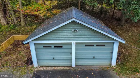 Exterior - 86 Jacobs Creek Rd, Ewing, NJ 08628 photo 3 of 6