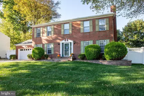13 Blairmore Dr, Hamilton, NJ 08690