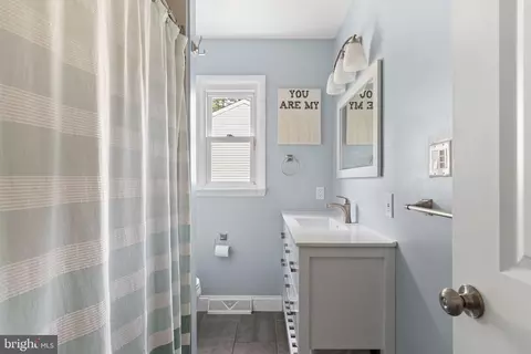 Bath - 21 Decou Ave, Ewing, NJ 08628 photo 1 of 3