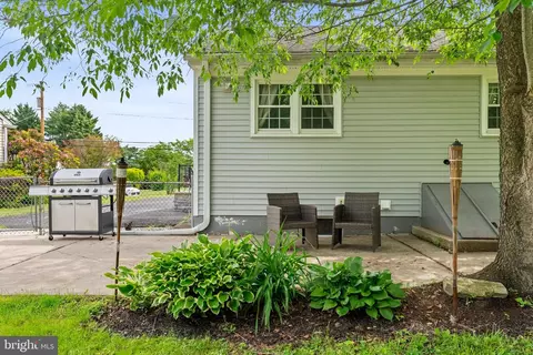 Exterior - 21 Decou Ave, Ewing, NJ 08628 photo 9 of 11