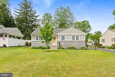 Exterior - 21 Decou Ave, Ewing, NJ 08628 photo 4 of 11