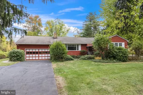 128 Lawrenceville-pennington Rd, Lawrence Township, NJ 08648