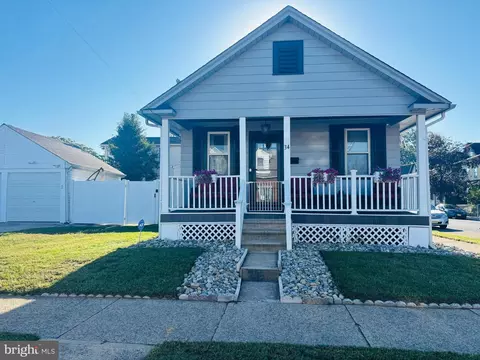 34 Sewell Ave, Hamilton, NJ 08610