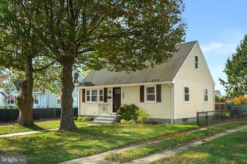 868 Whitehorse Hamilton Sq, Hamilton, NJ 08610