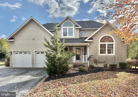 3 Seven Oaks, Ewing, NJ 08628