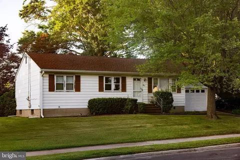 80 Fourth Ave, Hamilton, NJ 08619