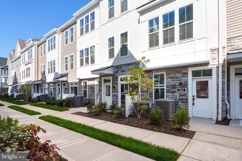 8203 Donatello Dr, Princeton, NJ 08540