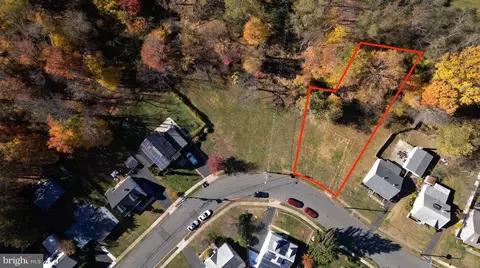 322 Wynnewood Rd, Ewing, NJ 08628