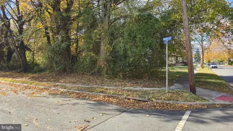 533 Hunt Ave, Hamilton, NJ 08610