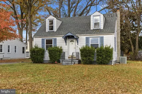 186 Upland Ave, Ewing, NJ 08638