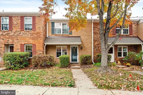 84 Sycamore Ct, Lawrenceville, NJ 08648
