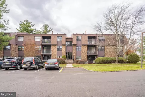 1814 Old Stone Ml, East Windsor, NJ 08512