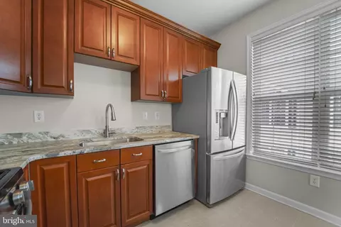 Kitchen - 59 Kyle Way, Ewing, NJ 08628 photo 5 of 5