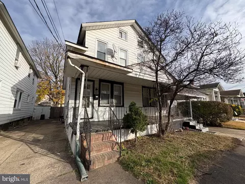 20 Charlotte Ave, Hamilton, NJ 08629