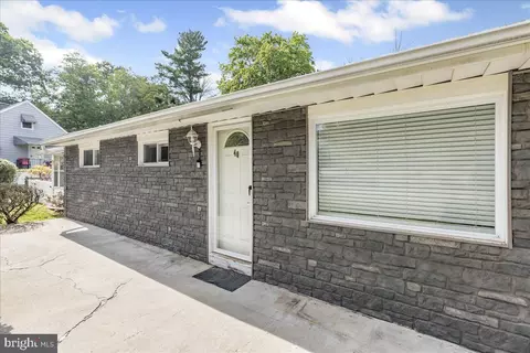 40 Arden Ave, Ewing Twp, NJ 08560
