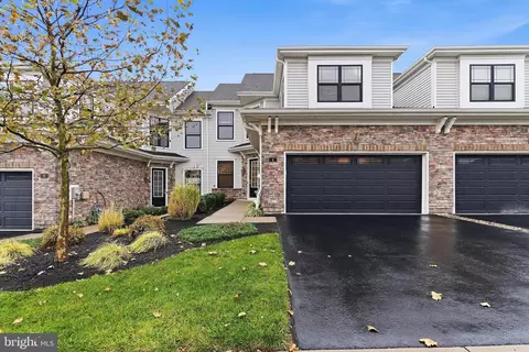 4 Dogleg Ln, Lawrenceville, NJ 08648