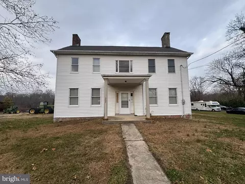 333 Etra Rd, Hightstown, NJ 08520