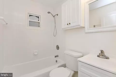 Bath - 9 Weston Rd, Ewing, NJ 08618 photo 1 of 1