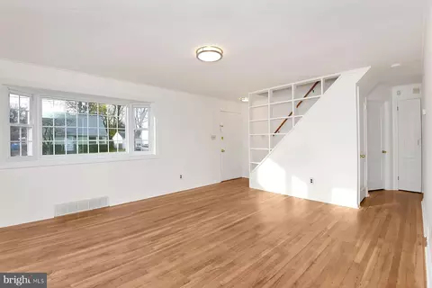 Living - 9 Weston Rd, Ewing, NJ 08618 photo 3 of 4