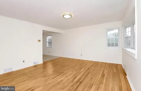 Living - 9 Weston Rd, Ewing, NJ 08618 photo 4 of 4