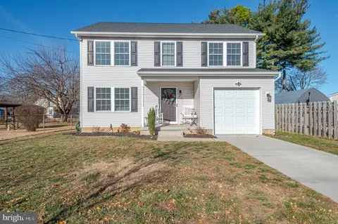 20 Wagner St, Hamilton, NJ 08610