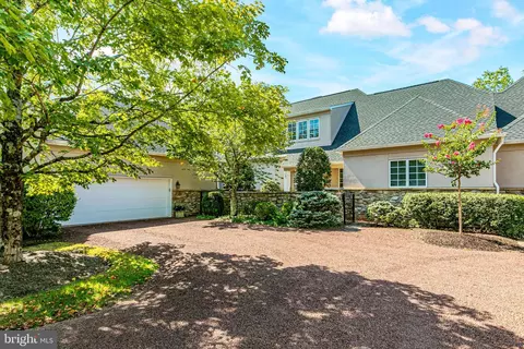2 Windermere Way, Princeton, NJ 08540