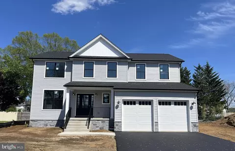 250 Mcadoo Ave, Hamilton, NJ 08619