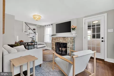 24 Scott Ave, Princeton Junction, NJ 08550