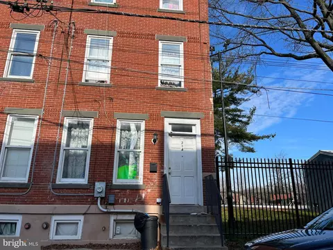 314 Academy St, Trenton, NJ 08618