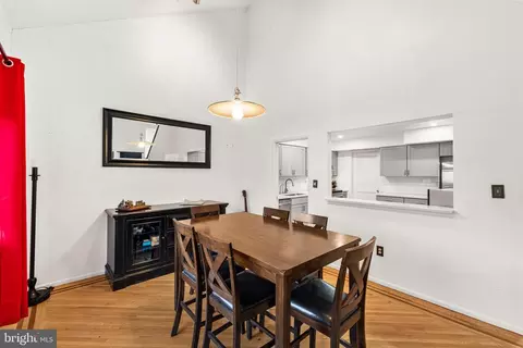 Dining - 16 Jacob Ct, Ewing, NJ 08628 photo 2 of 3