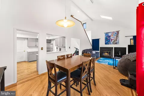 Dining - 16 Jacob Ct, Ewing, NJ 08628 photo 3 of 3