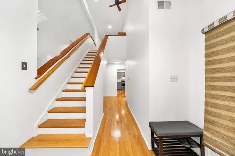 Entry Way - 16 Jacob Ct, Ewing, NJ 08628 photo 3 of 3